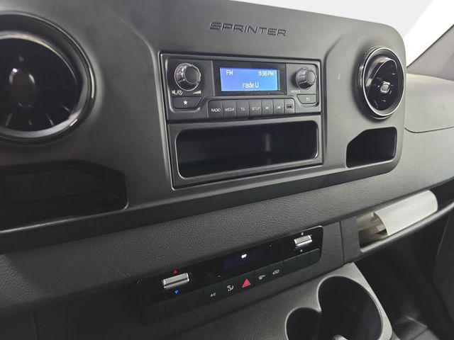 2020 Mercedes-Benz Sprinter 2500 Crew 144 WB
