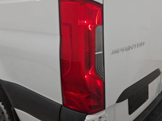 2020 Mercedes-Benz Sprinter 2500 Crew 144 WB