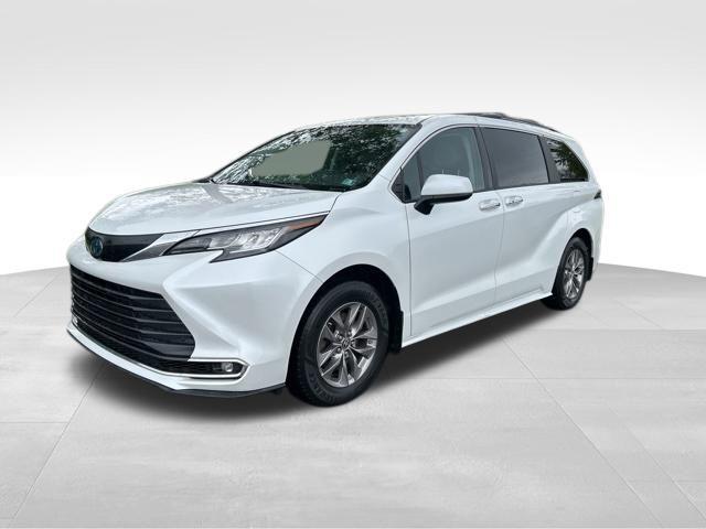 2023 Toyota Sienna XLE for sale in Scranton, PA