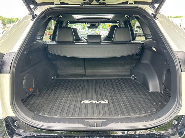 2022 Toyota RAV4 Hybrid XSE