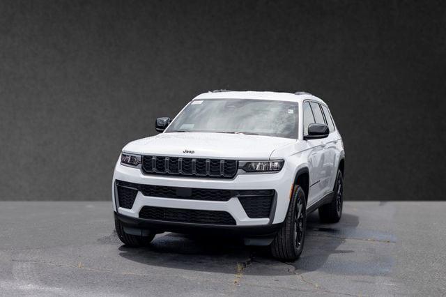 2026 Jeep Grand Cherokee L GRAND CHEROKEE L LAREDO ALTITUDE 4X4