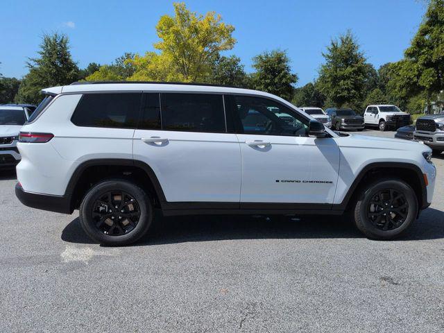 2026 Jeep Grand Cherokee L GRAND CHEROKEE L LAREDO ALTITUDE 4X2