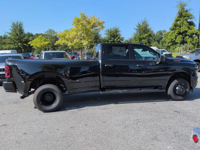 2026 RAM Ram 3500 RAM 3500 TRADESMAN CREW CAB 4X4 8 BOX