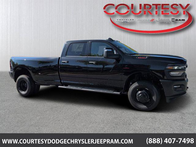 2026 RAM Ram 3500 RAM 3500 TRADESMAN CREW CAB 4X4 8 BOX