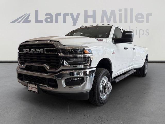 2026 RAM Ram 3500 RAM 3500 TRADESMAN CREW CAB 4X4 8 BOX