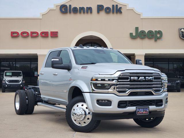 2026 RAM 5500 Chassis RAM 5500 BIG HORN CHASSIS CREW CAB 4X4 60 CA