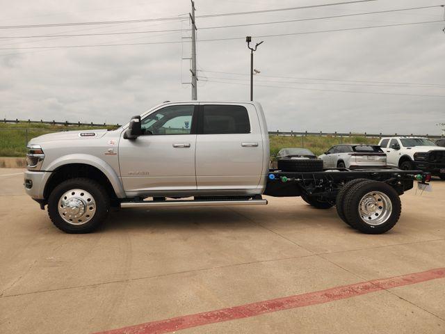 2026 RAM 5500 Chassis RAM 5500 BIG HORN CHASSIS CREW CAB 4X4 60 CA
