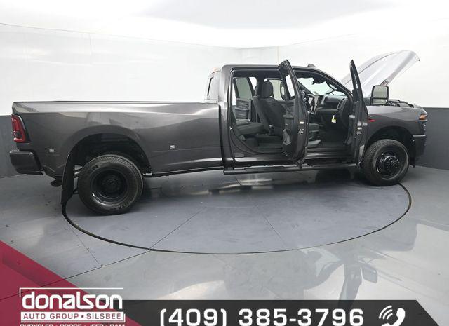 2026 Ram 3500 Tradesman Crew Cab 4x4 8' Box