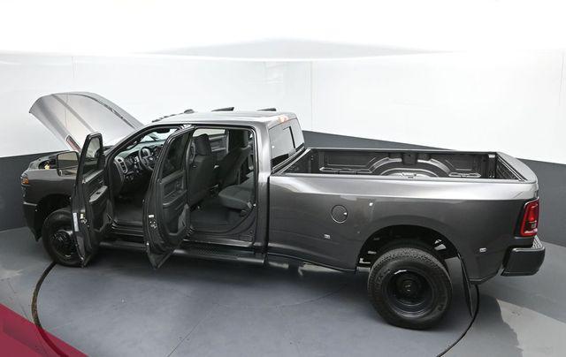 2026 Ram 3500 Tradesman Crew Cab 4x4 8' Box