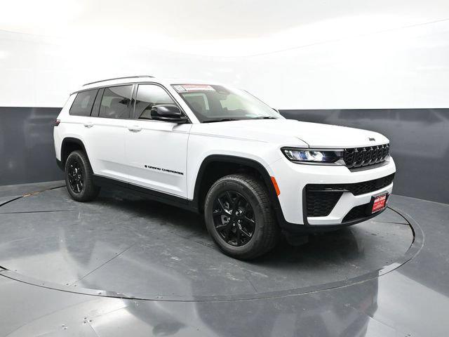 2026 Jeep Grand Cherokee L GRAND CHEROKEE L LAREDO ALTITUDE 4X4 2026 Jeep Grand Cherokee L GRAND CHEROKEE L LAREDO ALTITUDE 4X4