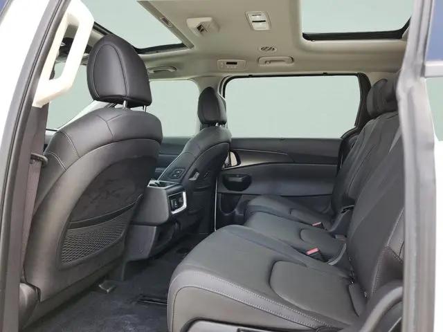 2026 Kia Carnival MPV SX