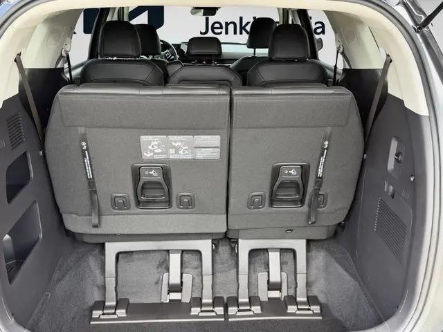 2026 Kia Carnival MPV LXS