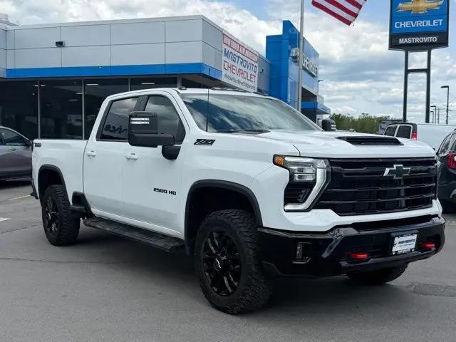 2025 Chevrolet Silverado 2500HD 4WD Crew Cab Standard Bed LT