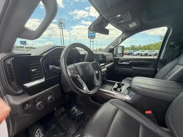 2025 Chevrolet Silverado 2500HD 4WD Crew Cab Standard Bed LT