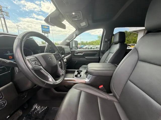 2025 Chevrolet Silverado 2500HD 4WD Crew Cab Standard Bed LT