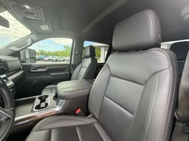 2025 Chevrolet Silverado 2500HD 4WD Crew Cab Standard Bed LT