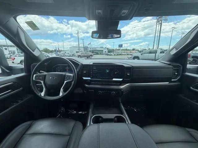 2025 Chevrolet Silverado 2500HD 4WD Crew Cab Standard Bed LT