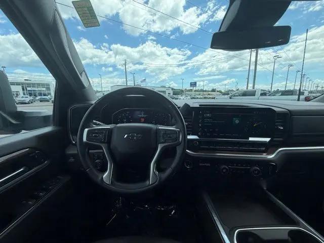 2025 Chevrolet Silverado 2500HD 4WD Crew Cab Standard Bed LT