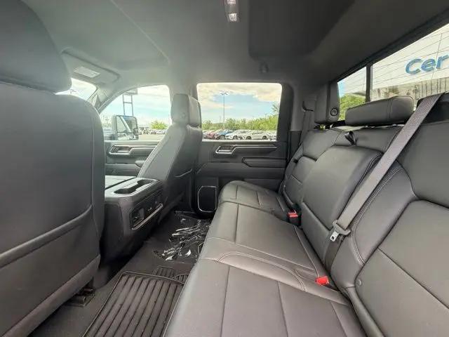 2025 Chevrolet Silverado 2500HD 4WD Crew Cab Standard Bed LT