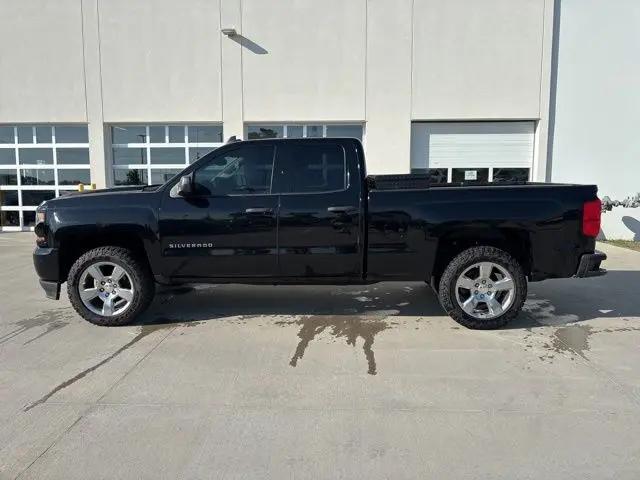 2017 Chevrolet Silverado 1500 Custom