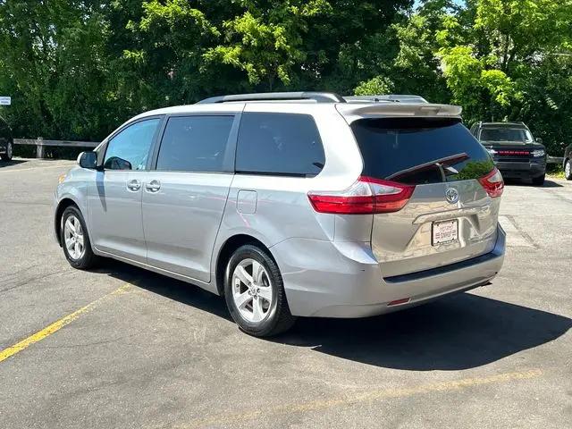 2015 Toyota Sienna LE 7 Passenger