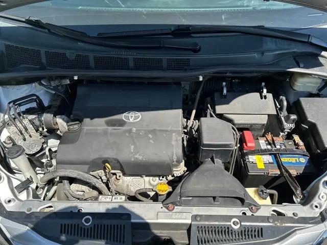 2015 Toyota Sienna LE 7 Passenger
