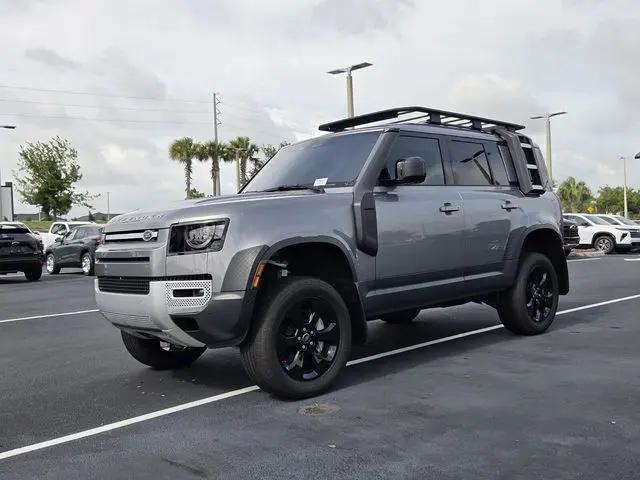 2021 Land Rover Defender 110 SE