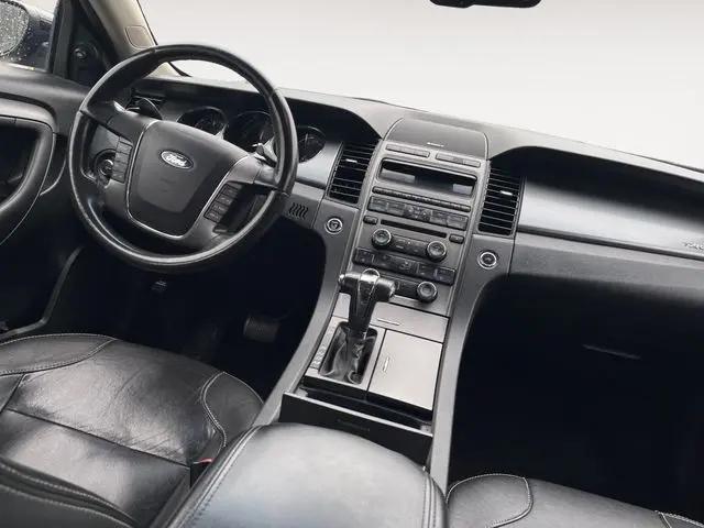 2011 Ford Taurus SEL