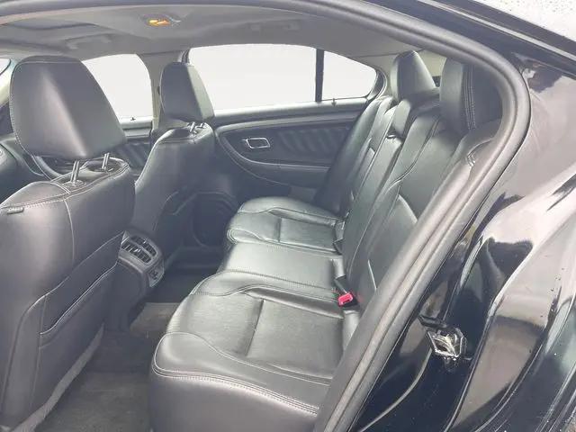 2011 Ford Taurus SEL