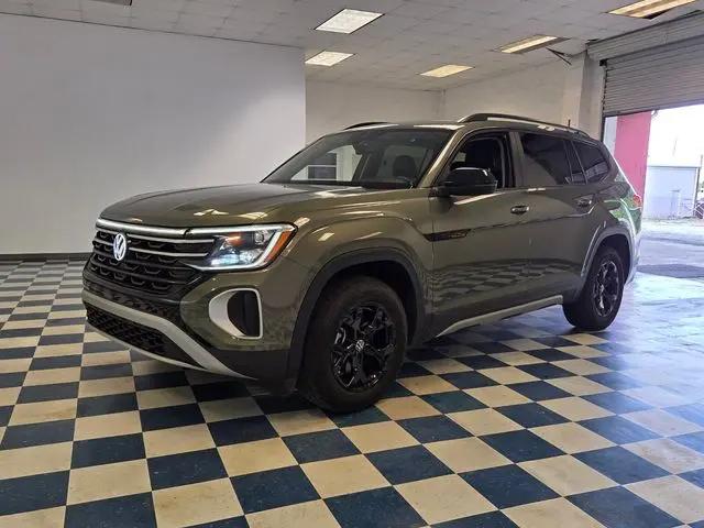 2024 Volkswagen Atlas 2.0T Peak Edition SE w/Technology