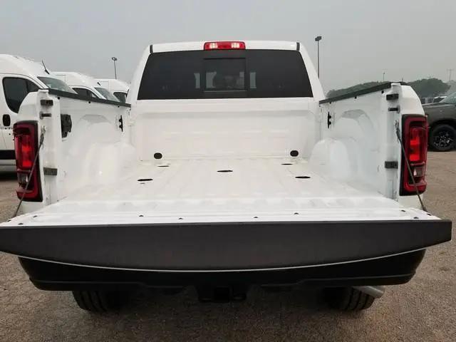 2026 Ram 2500 Tradesman Crew Cab 4x4 64 Box