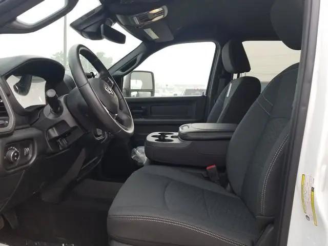 2026 Ram 2500 Tradesman Crew Cab 4x4 64 Box