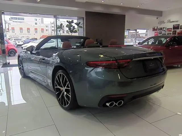 2026 Maserati GranCabrio Standard