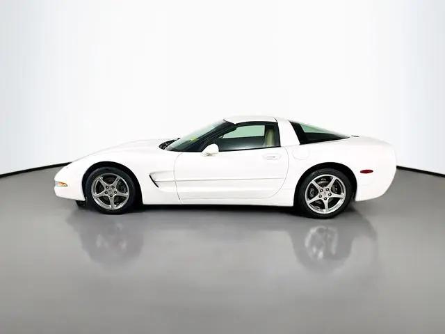 2001 Chevrolet Corvette Base