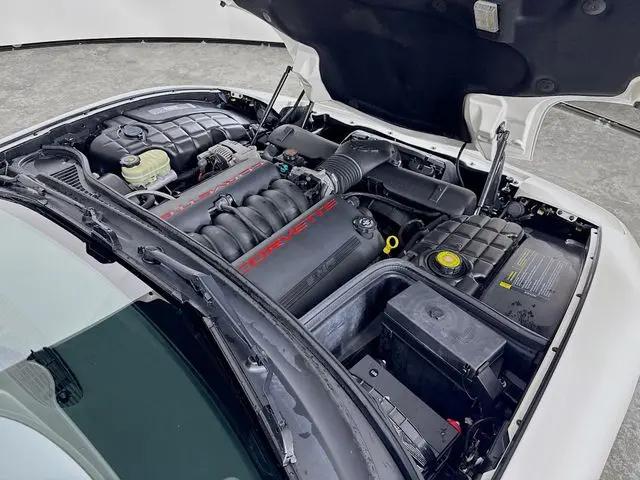 2001 Chevrolet Corvette Base