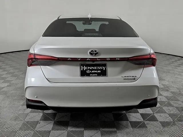 2019 Toyota Avalon Hybrid Limited