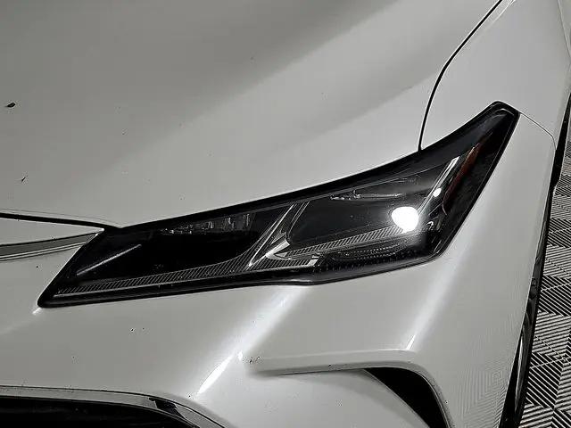 2019 Toyota Avalon Hybrid Limited