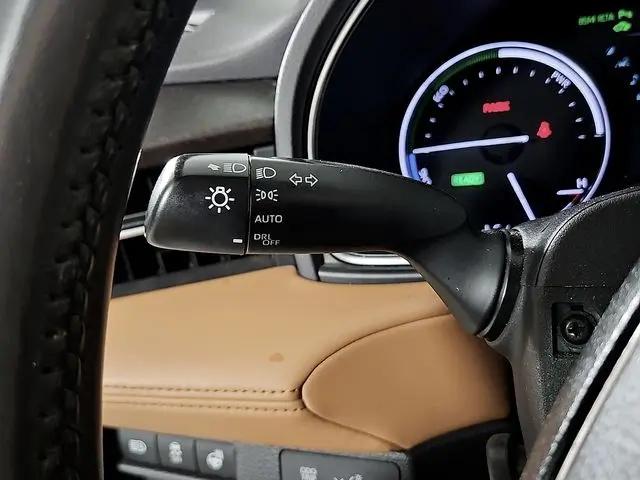 2019 Toyota Avalon Hybrid Limited