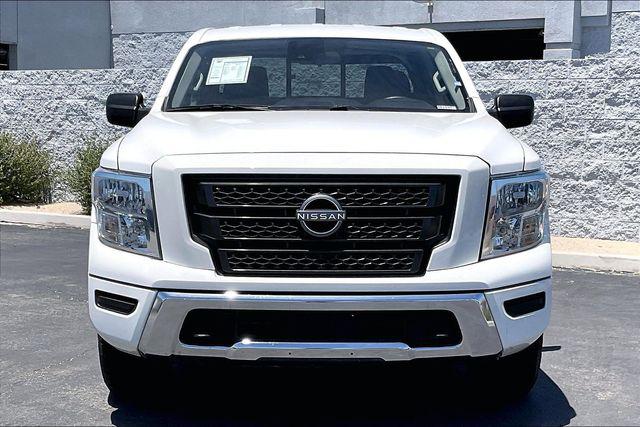 2023 Nissan Titan Crew Cab SV 4x4
