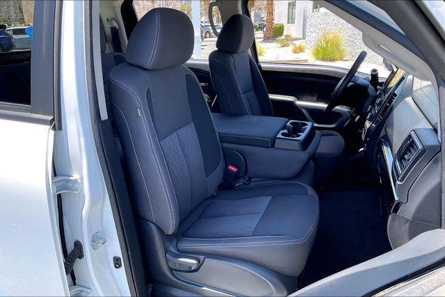 2023 Nissan Titan Crew Cab SV 4x4