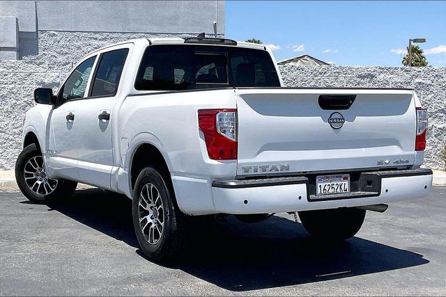 2023 Nissan Titan Crew Cab SV 4x4