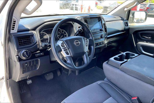 2023 Nissan Titan Crew Cab SV 4x4