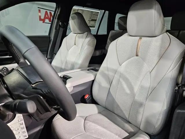 2026 Toyota Grand Highlander MAX Platinum