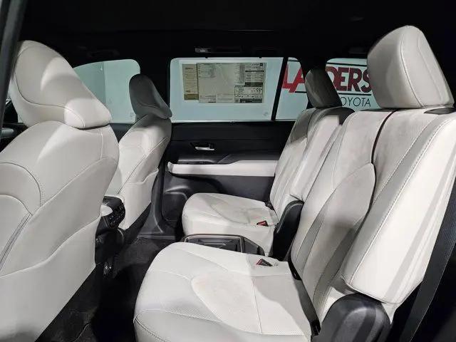 2026 Toyota Grand Highlander MAX Platinum