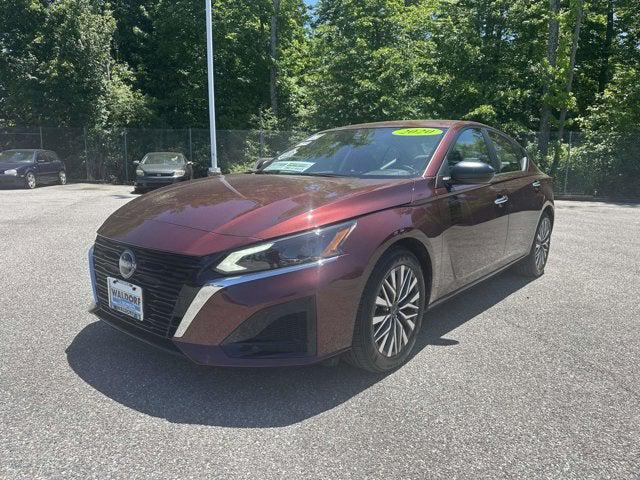 2025 Nissan Altima SV FWD