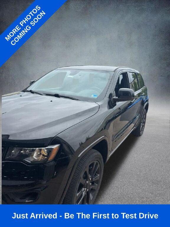2019 Jeep Grand Cherokee Altitude 4x4 2019 Jeep Grand Cherokee Altitude 4x4