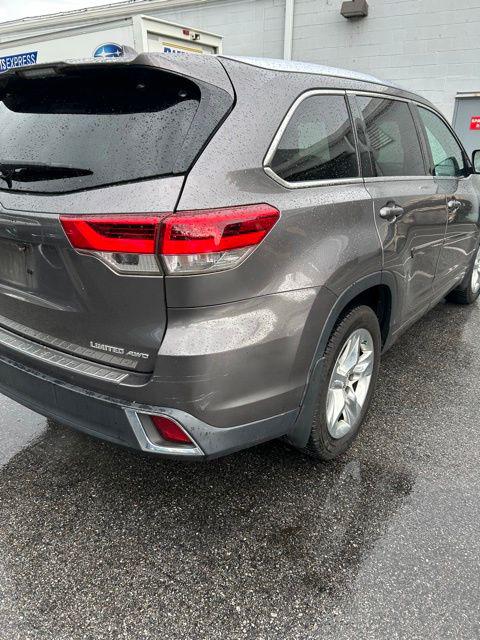 2017 Toyota Highlander Limited