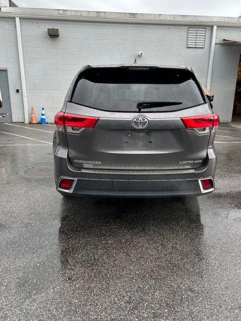 2017 Toyota Highlander Limited