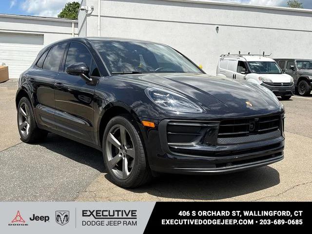 2024 Porsche Macan Base