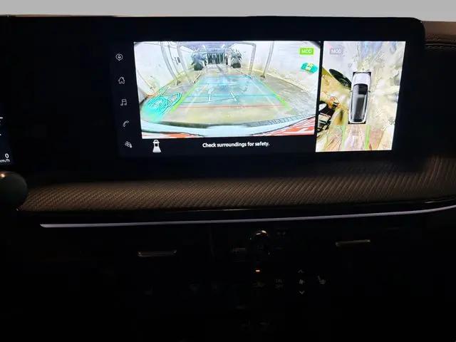 2025 Nissan Kicks SR FWD